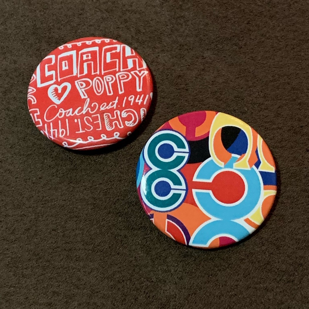 Coach pin buttons